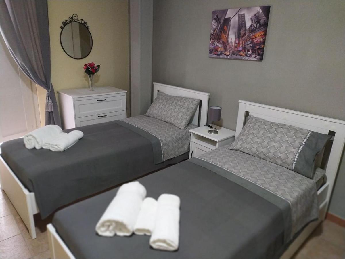La Torre B&B アヴェッリーノ エクステリア 写真