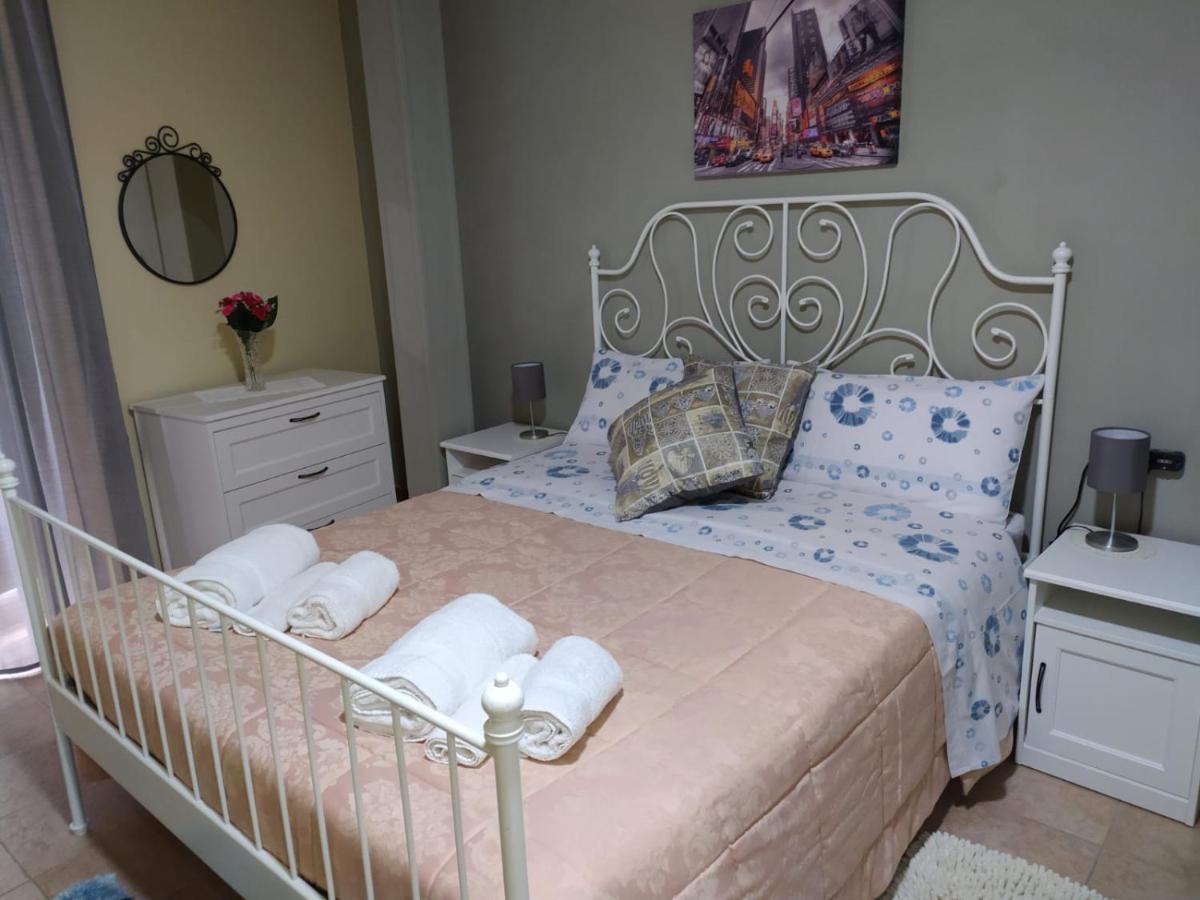 La Torre B&B アヴェッリーノ エクステリア 写真