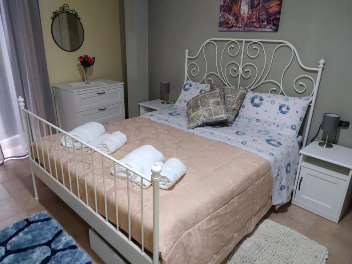 La Torre B&B アヴェッリーノ エクステリア 写真