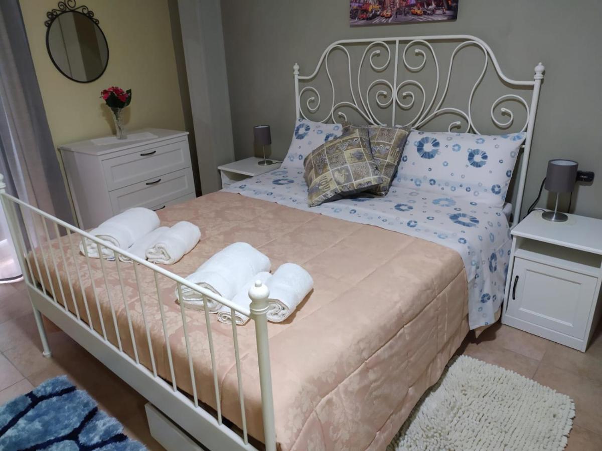 La Torre B&B アヴェッリーノ エクステリア 写真