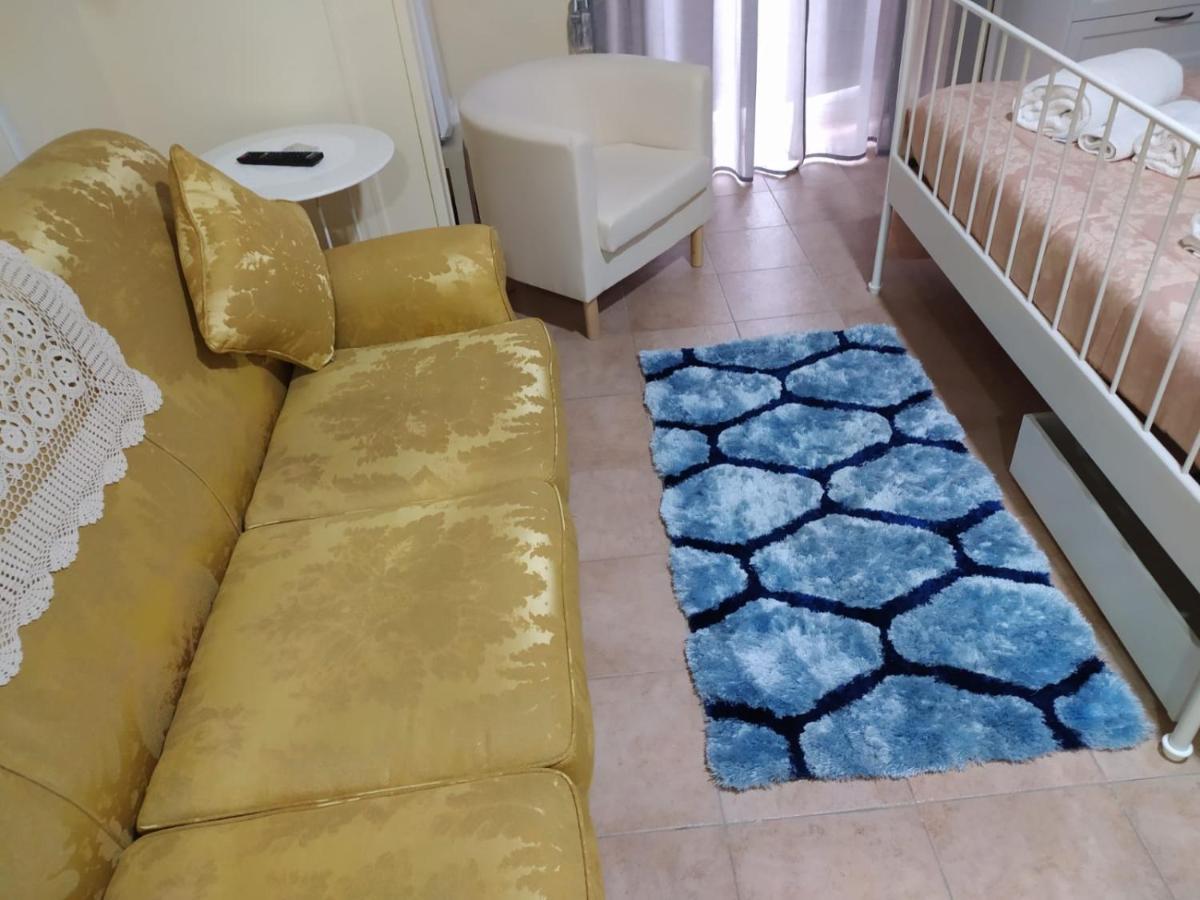 La Torre B&B アヴェッリーノ エクステリア 写真