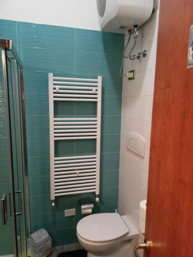 La Torre B&B アヴェッリーノ エクステリア 写真